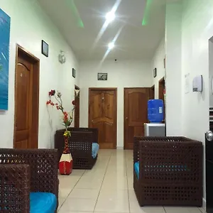 hostal-marysol.puertoayorahotels.com/