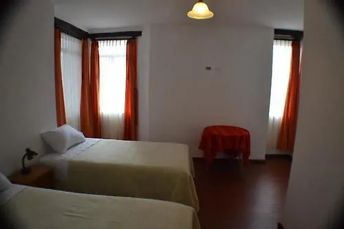 Heritage Inn Quito 0*,